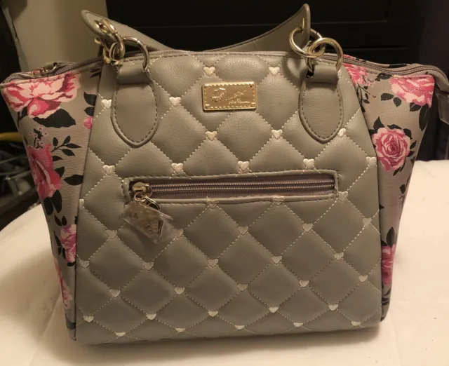 BEAUTIFUL "LUV BETSEY" by" BETSEY JOHNSON" Gray HANDBAG-RED ROSES Quilted