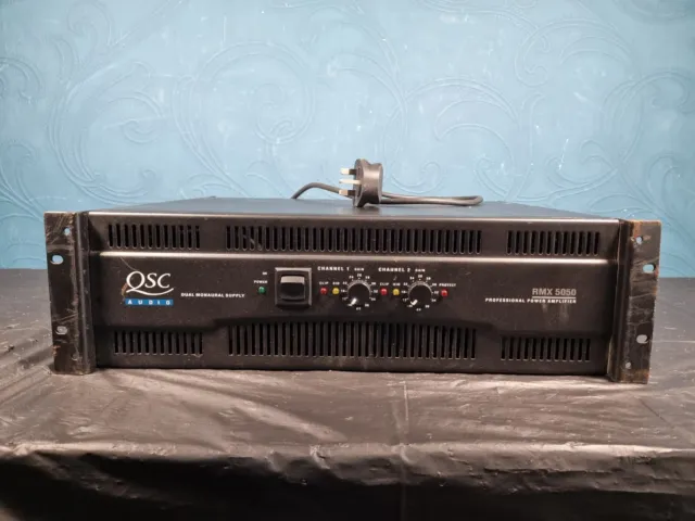 QSC Dual Monaural Power Amplifier RMX 5050 2 X 2500W Dual Channel Rack Mountable