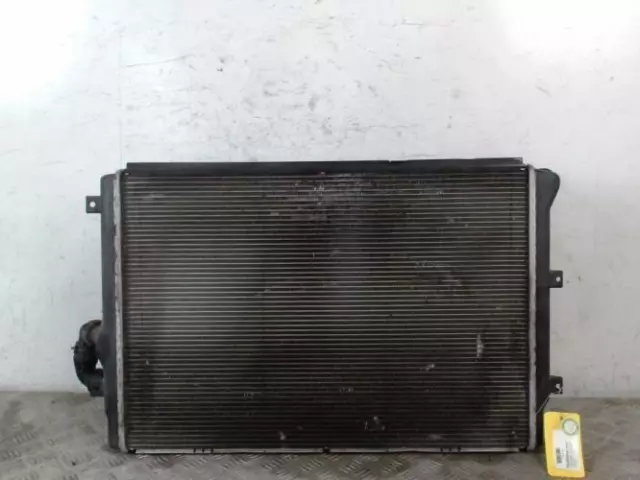 Radiateur eau VOLKSWAGEN GOLF 6 1K0121251AB