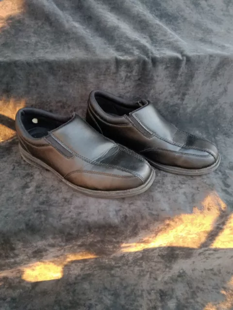 Tredsafe executive deals shoes
