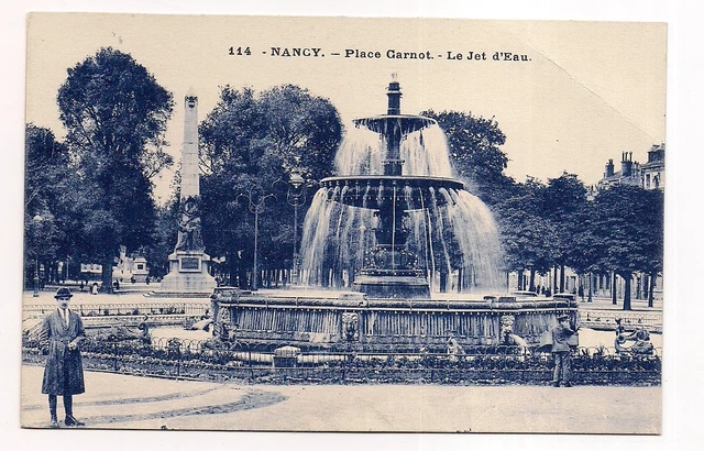 nancy   place carnot  le jet d'eau