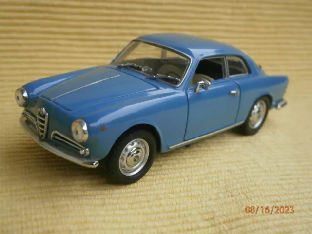 DETAIL CARS " Alfa Romeo GIULIETTA SPRINT COUPE " 1960 * OVP * Neuwertig * 1:43