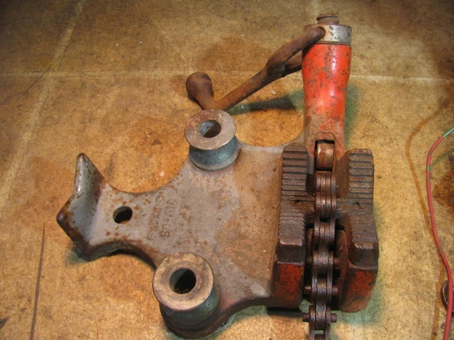 Ridgid BC410 Bench Mount Top Screw Pipe Conduit Chain Vise 1/8"-4"