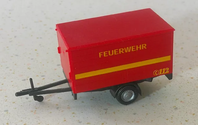 Nr. 2260 Herpa Feuerwehr Anhänger Kofferanhänger 1:87