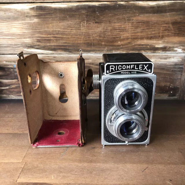 Vintage RICOH RICOHFLEX Model VIIS TLR Camera Twin Lens Reflex