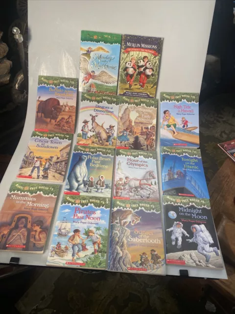 Lot of 16 Magic Tree House Chapter Books By Mary Pope Osborne