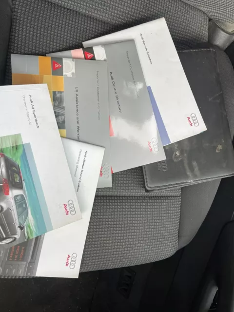 Audi A3 8p owners manual booklet Service Wallet Folder