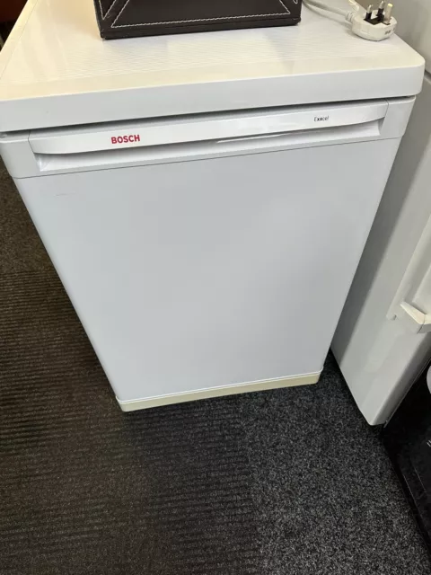 Undercounter Fridge “Bosch “ A Rating White Fully Cleaned Working Order