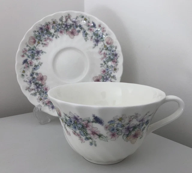 WEDGWOOD ANGELA FLUTED Breakfast Cup and Saucer. £15.00 PicClick UK