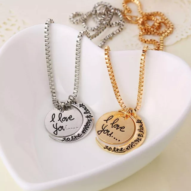 Dos piezas collar colgante "Te amo a la luna y atrás" + caja de regalo