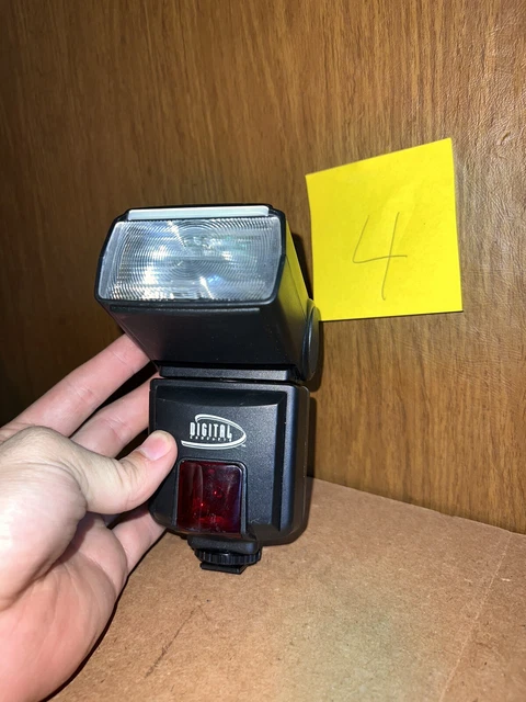 Digital Concepts Powerzoom 952AF/NIK Flash for Nikon Cameras