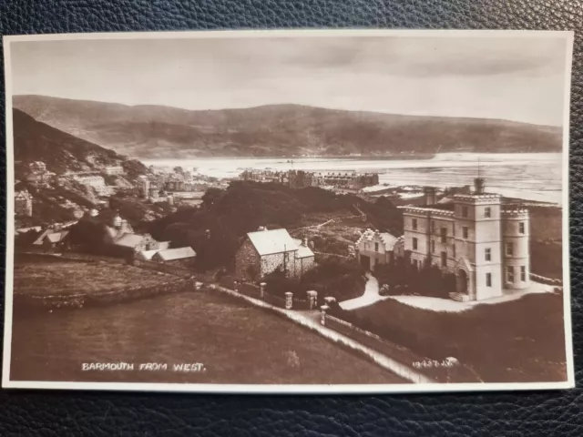 Postal con foto real de Barmouth Gwyndd Gales C1910 vista temprana de la ciudad desde el oeste