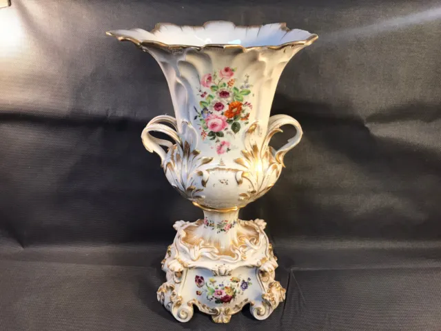 Ancien très grand vase porcelaine de Paris décor de fleurs french antique vase