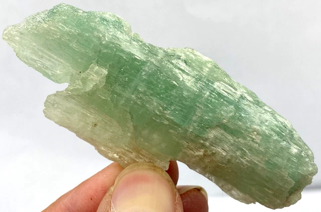 46 Gram Stunning Quality Radiated Light Green Color Cute Kunzite Crystal @ AF