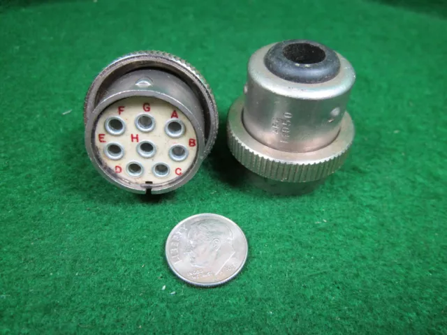 (1) ARC 14050 CONNECTOR PL-152-A w/key Type 12 & 15 NOS