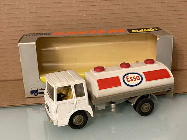Solido Camion BERLIET benne très proche du neuf en boite d