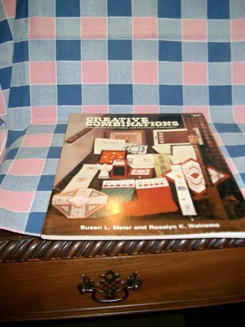 Folleto Hardanger de punto cruzado de Creative Combinations