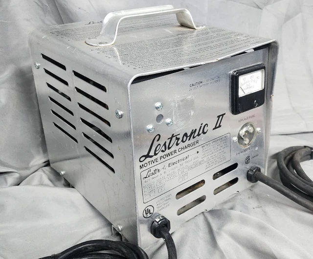 Lester Electric Lestronic II 24V 25Amp. Model 13110 Batt. Chargr w/Anderson Plug