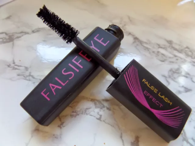 Stiefel Seventeen 17 Falsifeye Mascara falscher Wimperneffekt schwärzester schwarz neu versiegelt