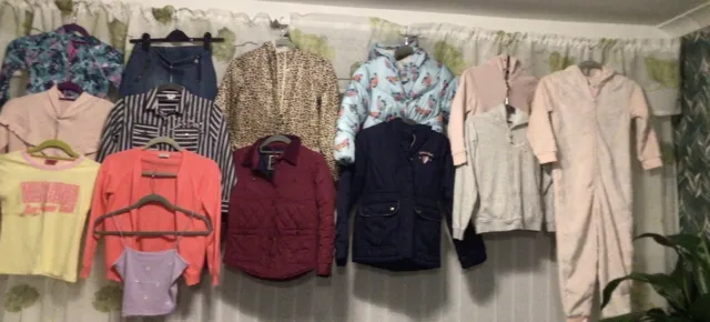 Pacchetto abbigliamento ragazze età 7-9 anni 14 articoli 9,99 ridotto a £7,99