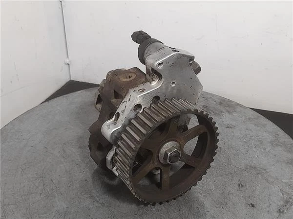 pompe haute pression pour RENAULT TRAFIC II FURGON (FL) 1.9 DCI 100 988759