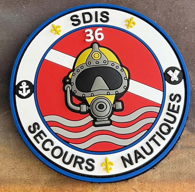 Isuzu D-Max Sapeurs-Pompiers Secours En Mer 1/43, Avec Planche De Surf, SDIS 64