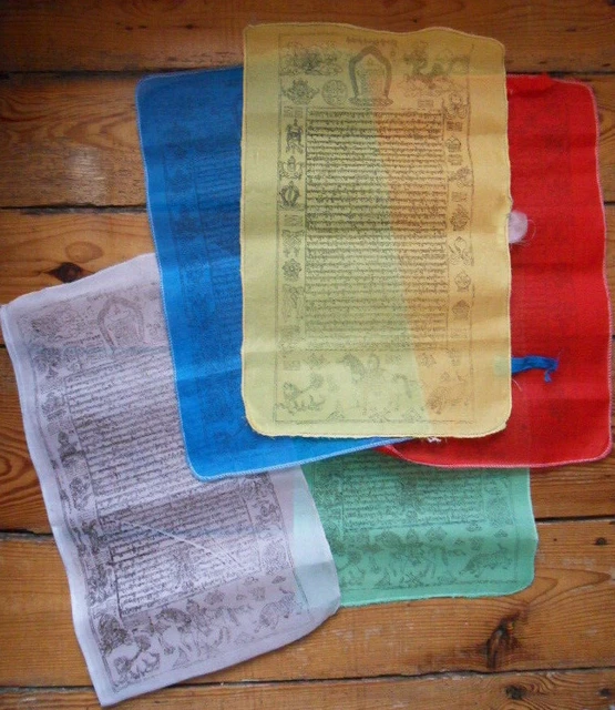 Gebetsfahnenbanner blau + gelb + rot + weiss + grün, drapeaux de prière jaune