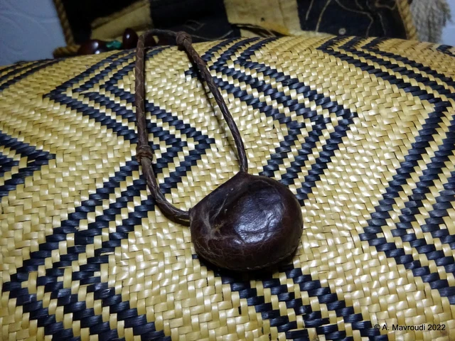 Colgante de Cuero Tuareg Amuleto Antiguo Cordón de Cuero Corto Nigeriano!