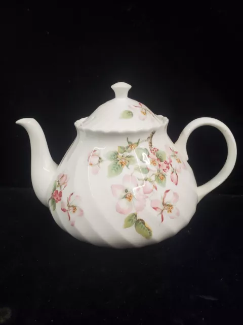 Wedgwood APPLE BLOSSOM Tea Pot 4.5" to spout  (Sp5)