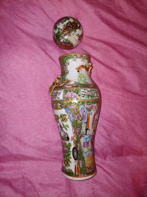Urne De Canton Chinoise Cassée