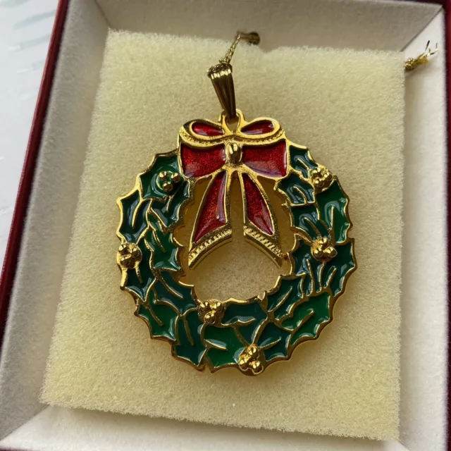 New Enameled Gold Tone Christmas Wreath Pendant Large 46mm