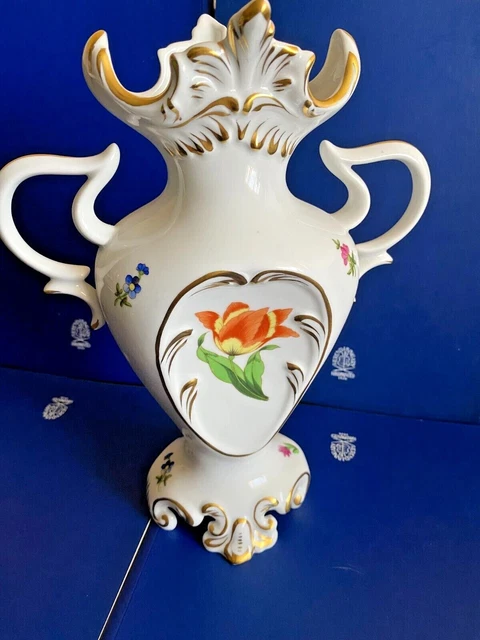 Herend Porcelain Handpainted Baroque Vase 6509