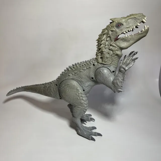 Hasbro Jurassic World Action Figure 2014 Huge Indominus Rex Chomping Roaring