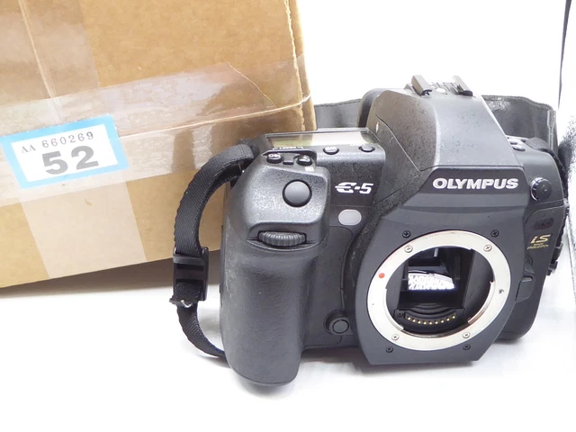 Olympus E-5 E5 Digital SLR Camera Body, MINT  Condition.VERY LOW  shutter count 6