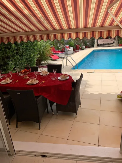 vente Viager H65ans Maison 250 m2 Sud-est de la France grande piscine 2