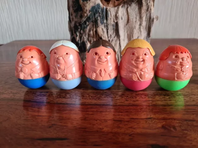 Vintage 1970'S Airfix Weeble Family Of Five.