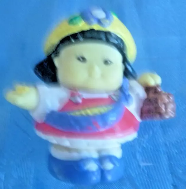 FISHER PRICE Little People -  Girl with  Basket