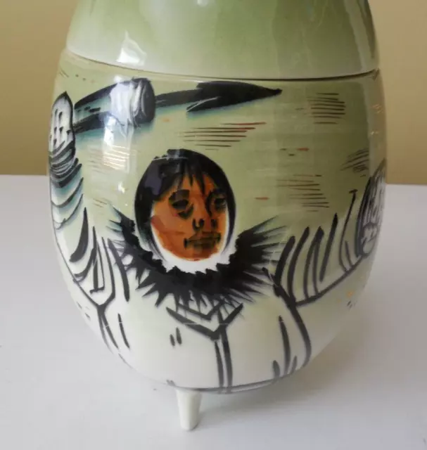 Sascha Brastoff (1918-1993) SIGNED Eskimo Alaska cookie jar / vase / egg shape!