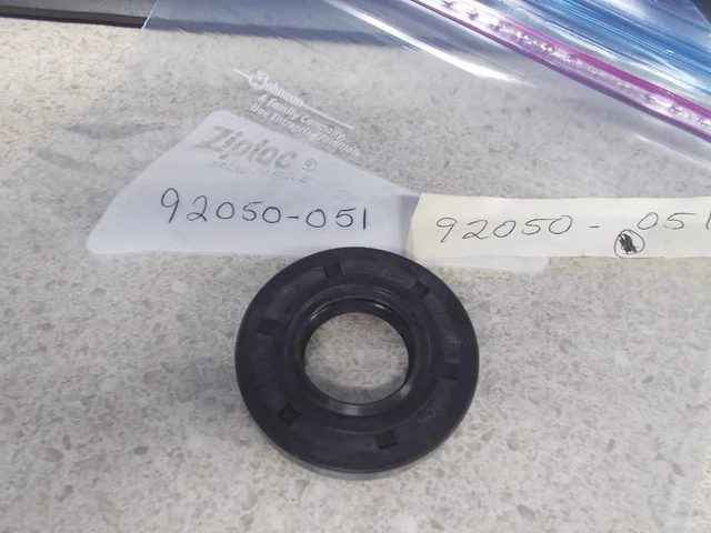 Œillet Distributeur D’origine Kawasaki 92071-031 Pour Mach III KH500 - Pièce Neuve NOS (New Old Stock)