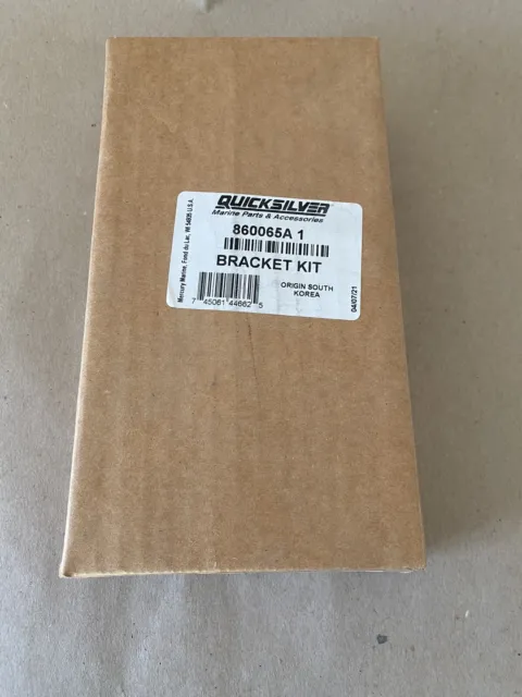 NOS Quicksilver Mercury #860065A1 Oil Bottle Bracket Kit- Unopened Box (405)