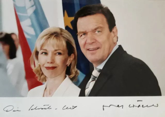 Gerhard Schröder / Bundeskanzler 1998-2005 & Schröder-Köpf  Original Autogramme