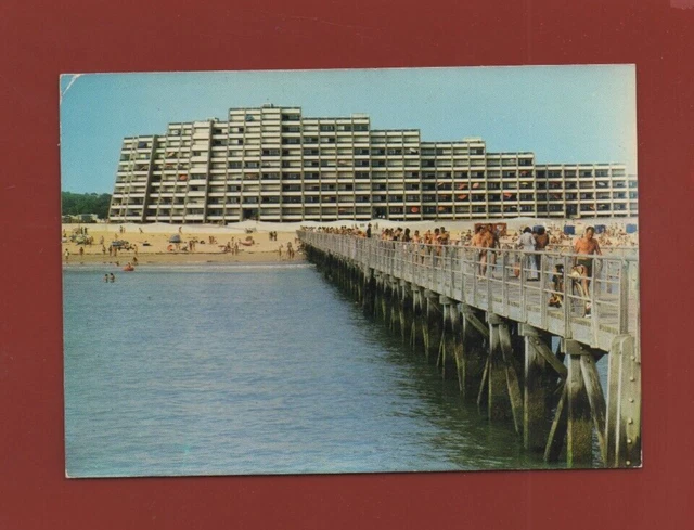 SAINT JEAN DE MONTS - L'immeuble Marina  ....   (G37)