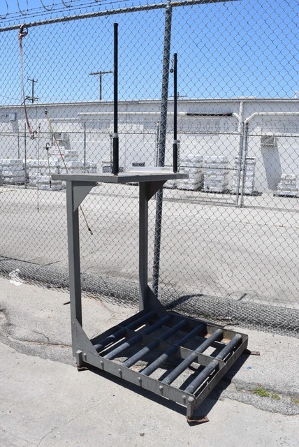 Forklift Electric Battery Roller Service Transfer Stand Station Charger Shelf