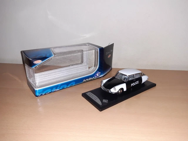 Solido 1/43 Citroen Ds 19 Berline Police Pie 1956 - En Boite D'origine