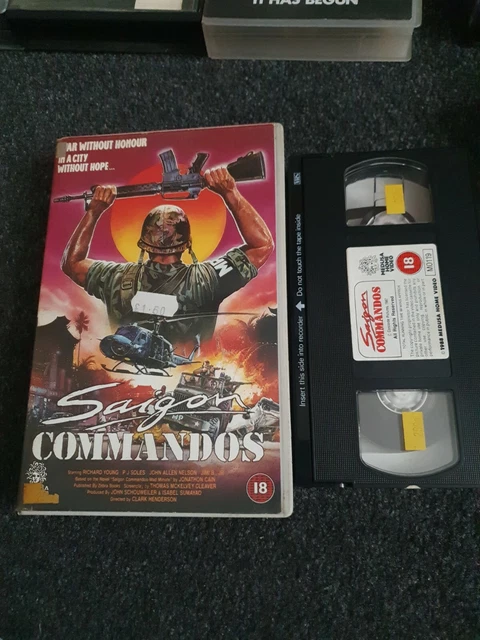 Saygon Commandos SAIGON COMMANDOS - MEDUSA VIDEO vhs tape. VHS Ex Rental Old School ...