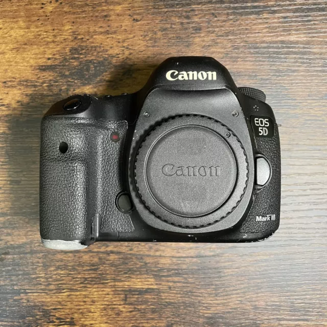 Canon EOS 5D MARK III 22.3 MP Digital SLR Camera - Black (Body Only) - USED