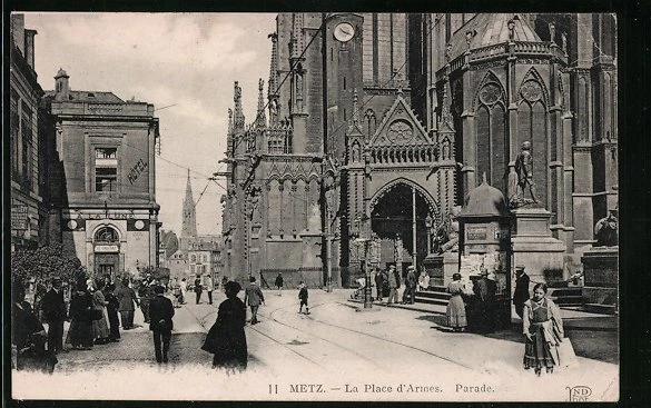 CPA Metz, La Place d´Armes, Parade