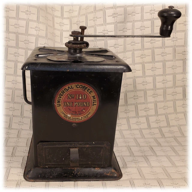 EARLY 1900S LANDERS, Frary and Fry Universal 110 One Pound Vintage