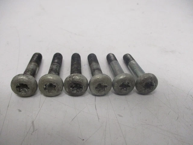 Injection Pour Triumph 955i - Pièce Moto D'occasion, Opérationnelle Avec Traces D'usure