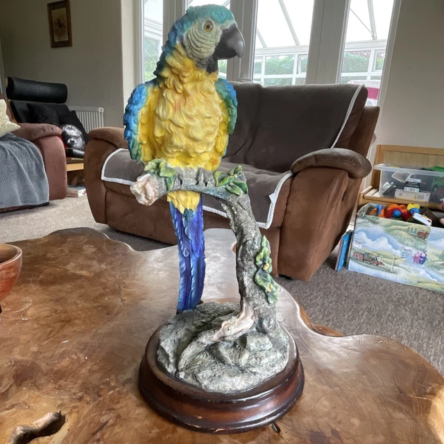Gallery Detail: Large Macaw Figurine Home Decor Parrot Tropical Bird 33Cm Tall